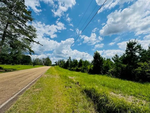 76 Acres Street Road in Liberty, MS 