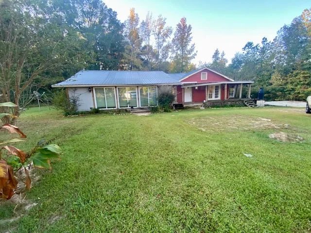 Home on 3.6 Acres | McCall Creek, MS