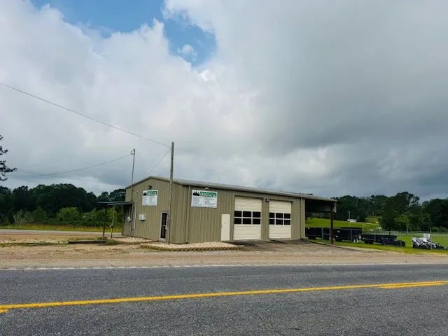 Commercial Application Shop / 1.34 Acres/ High Fenced 