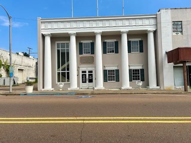 Commercial Building on 210 State Street | McComb, MS