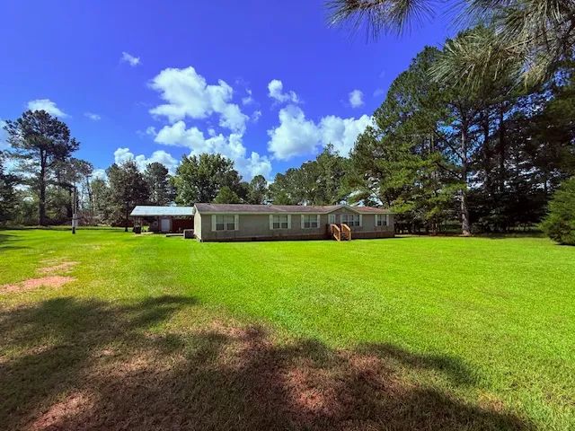 Home on 2.62 Acres | Tylertown, MS