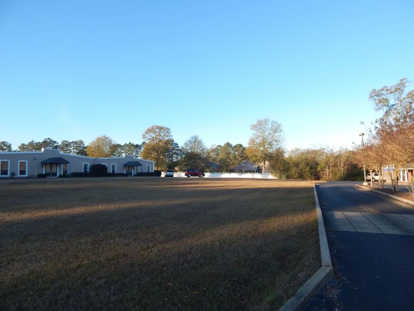 Apache Dr. Commercial Lot