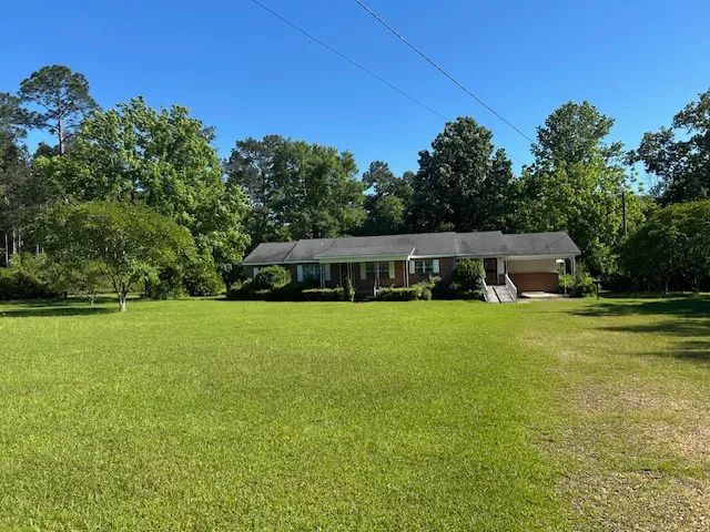 3100 River Ridge Rd. Summit, MS| Home & 15 acres