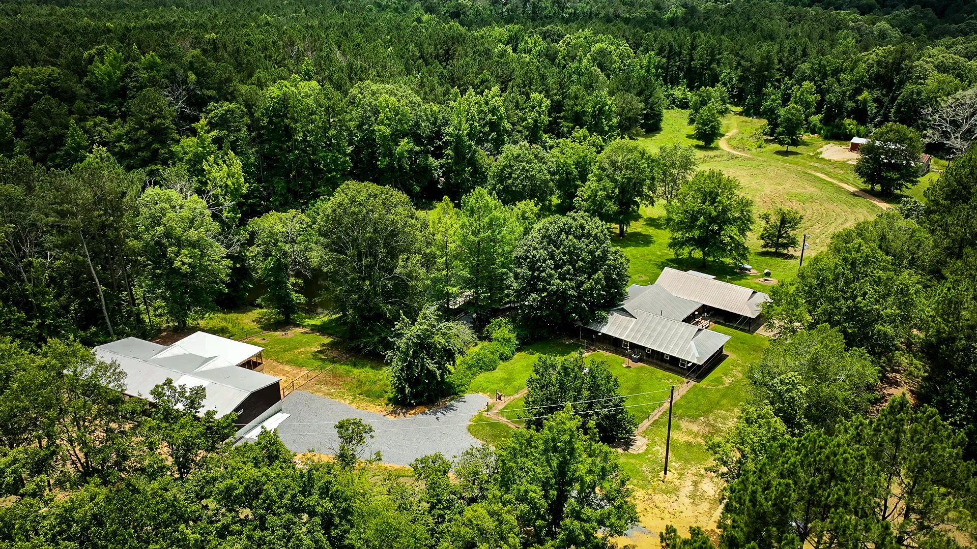 Rustic Cabin and Doublewide overlooking lake / 123..66 acres/ McCall Creek/MS