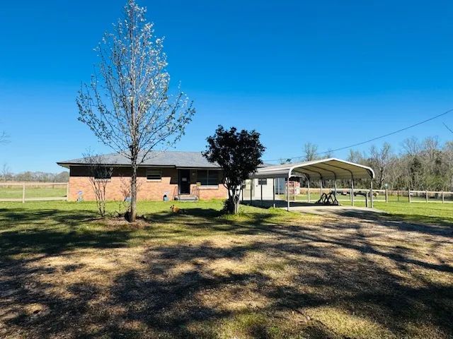 Nice Brick home on 1.59 acres / SW Pike County, MS 
