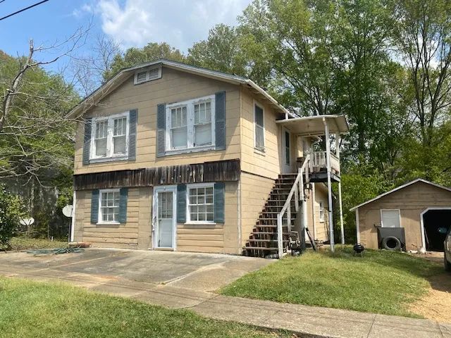 219 S Live Oak Ave McComb, Ms 39648
